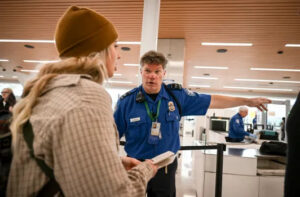 Security-Wait-Times-At-Dia