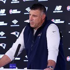 Mike Vrabel Steps Away During NFL Draft Scandal 26